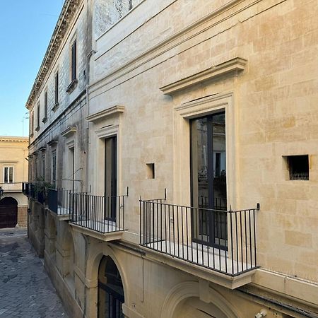 Alora Boutique Suites レッチェ エクステリア 写真