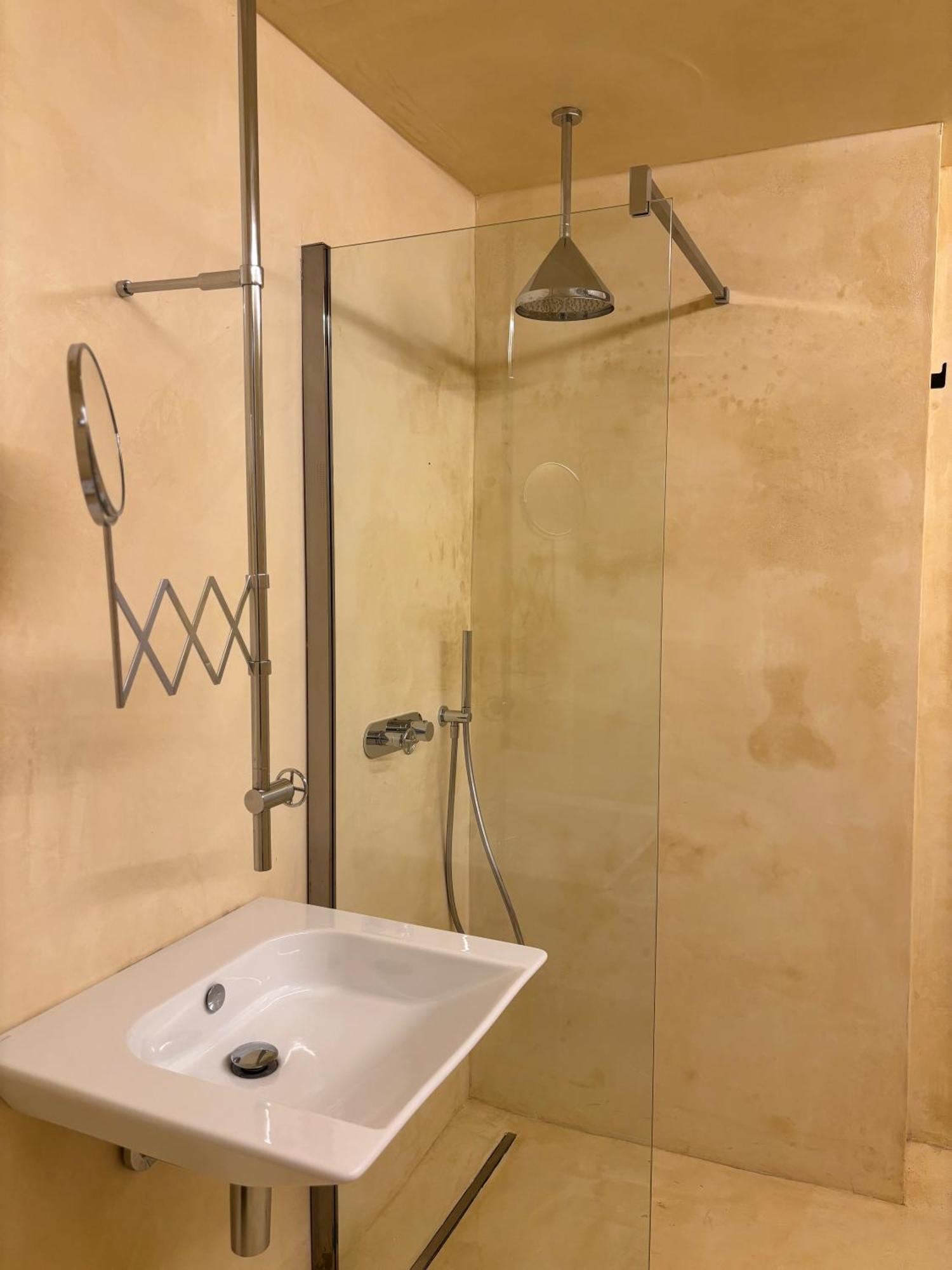 Alora Boutique Suites レッチェ エクステリア 写真