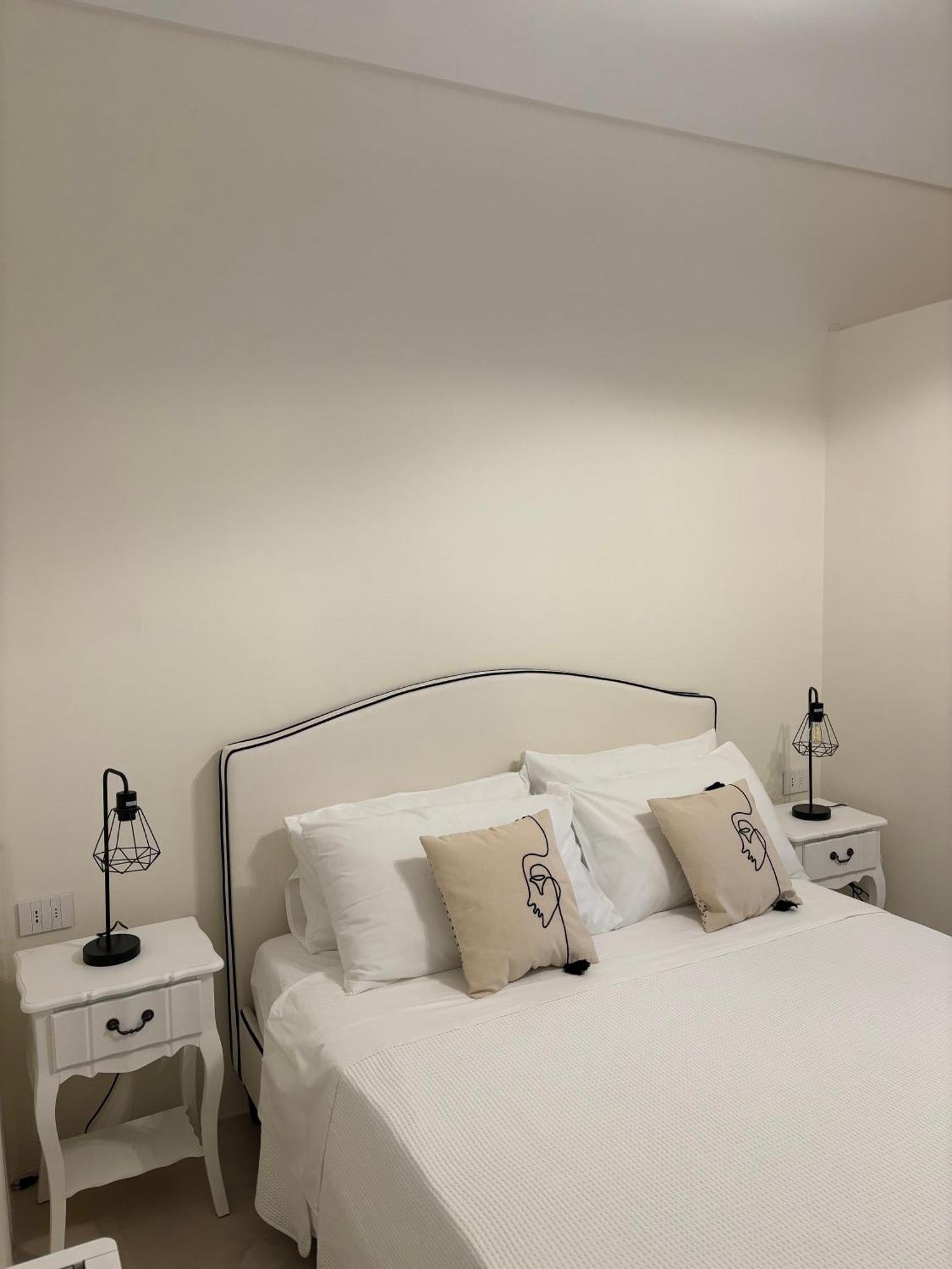 Alora Boutique Suites レッチェ エクステリア 写真