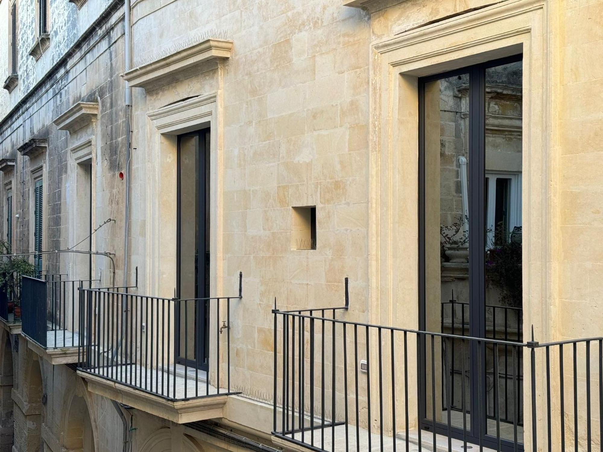 Alora Boutique Suites レッチェ エクステリア 写真
