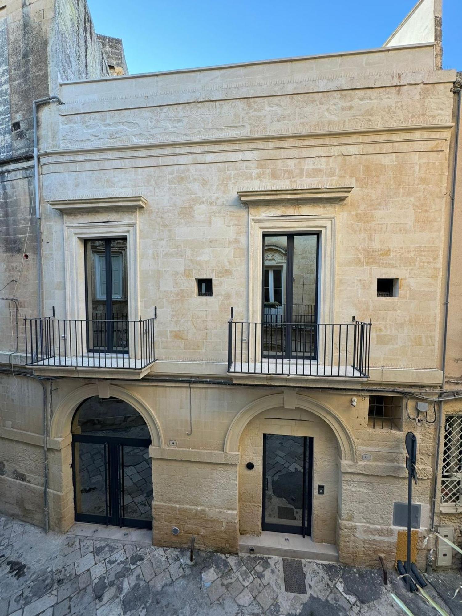 Alora Boutique Suites レッチェ エクステリア 写真