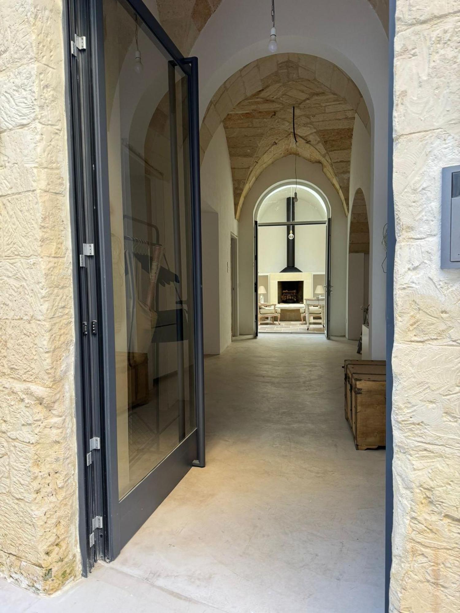 Alora Boutique Suites レッチェ エクステリア 写真
